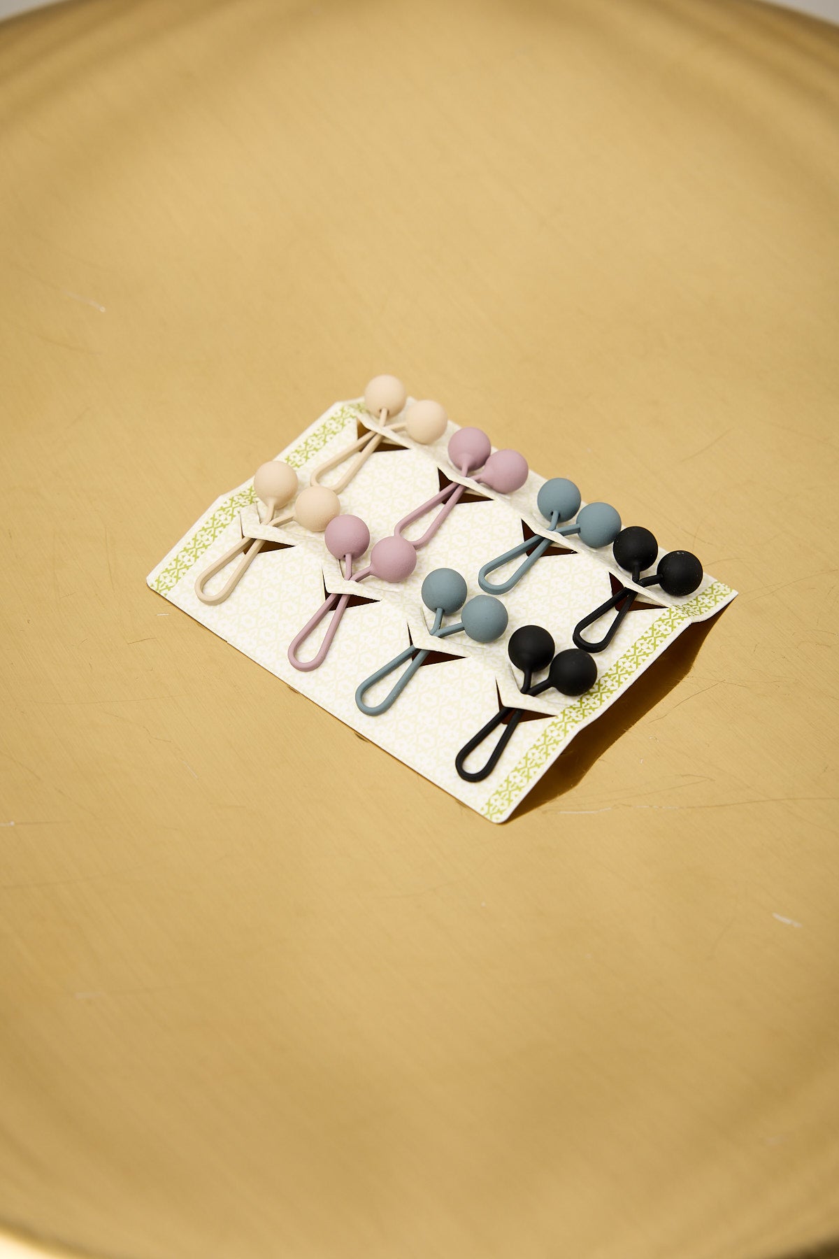 Hijab grip pins