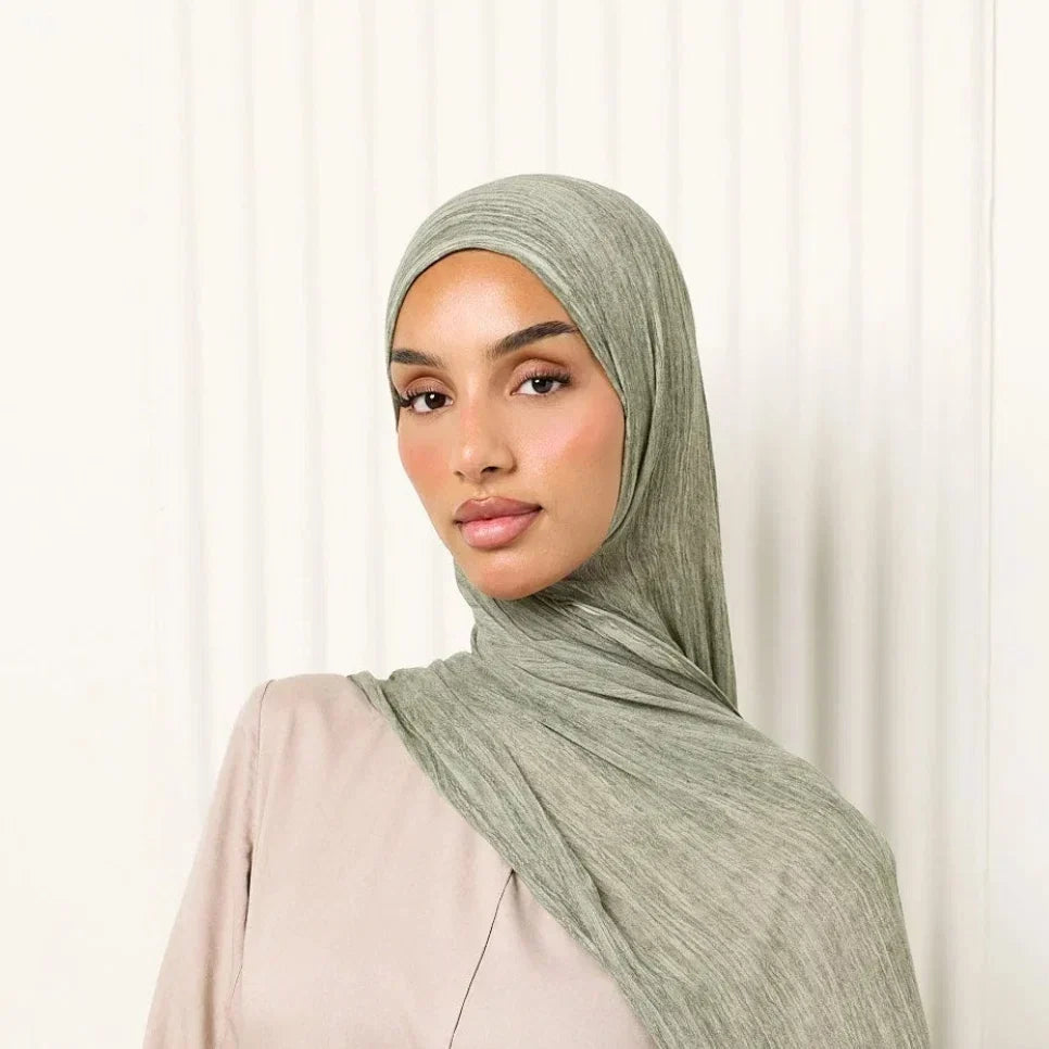 The Textured Hijab Trend: Why Crinkle Fabric Is Having a Moment
