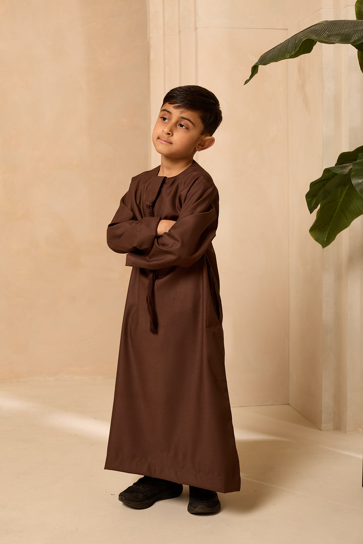 Kids Emirati Thobe Brown