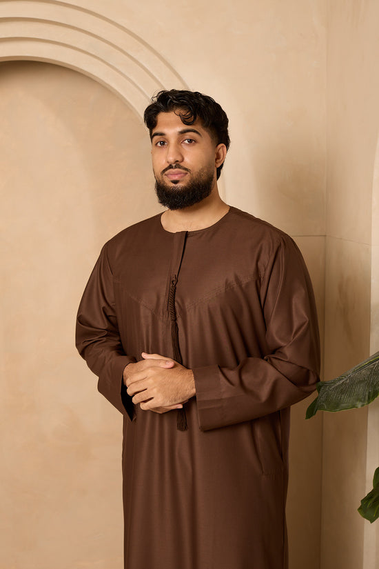 Emirati Thobe brown