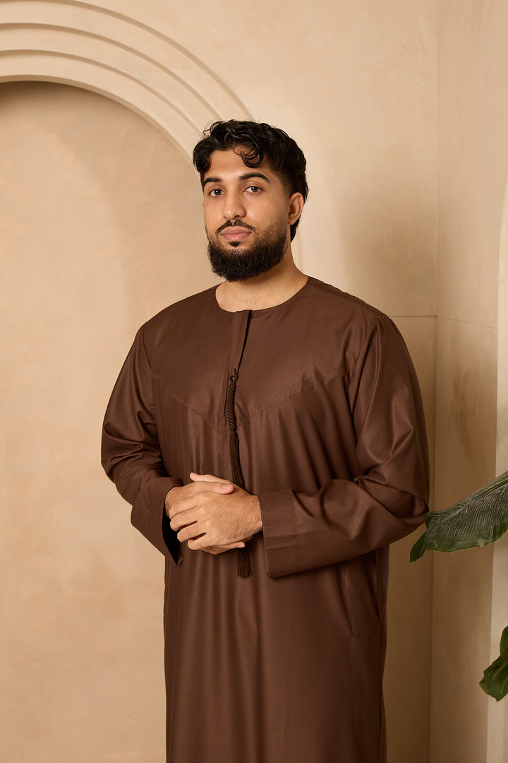 Emirati Thobe brown
