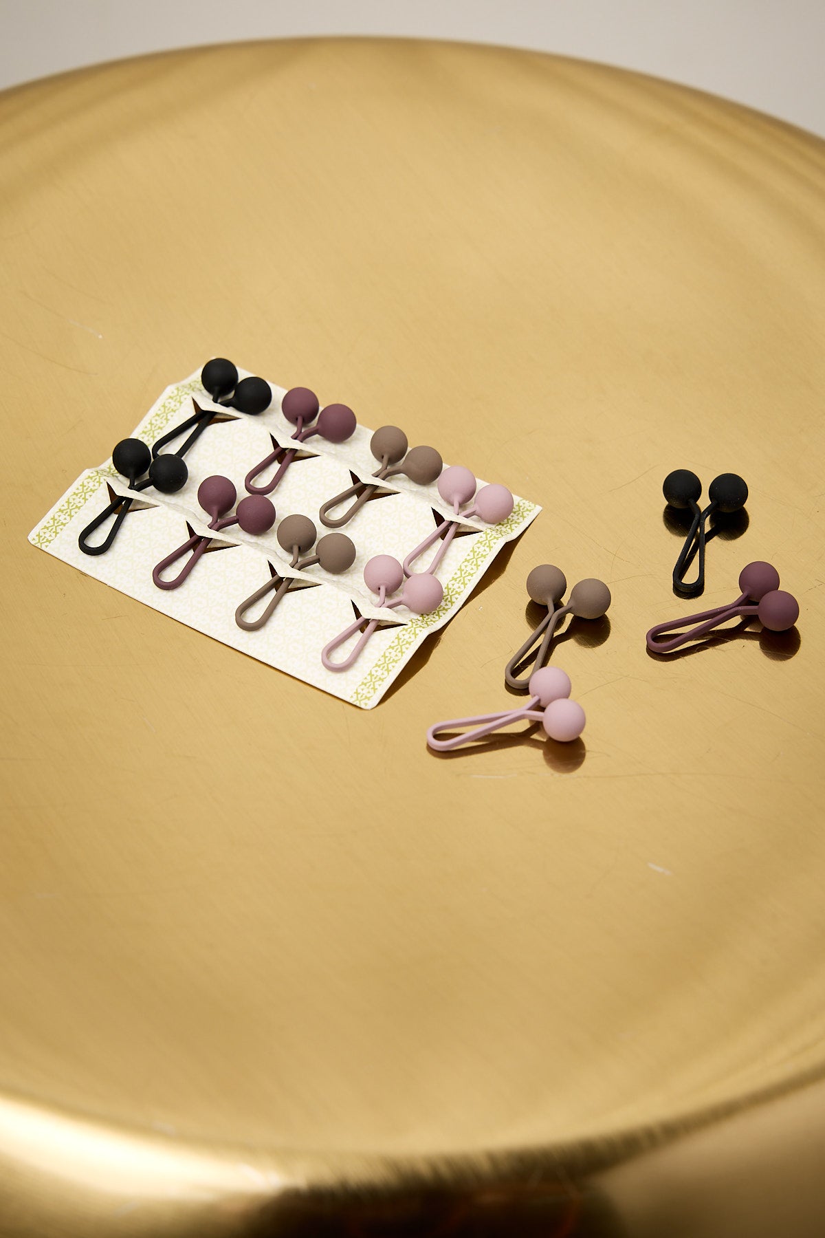 Hijab grip pins