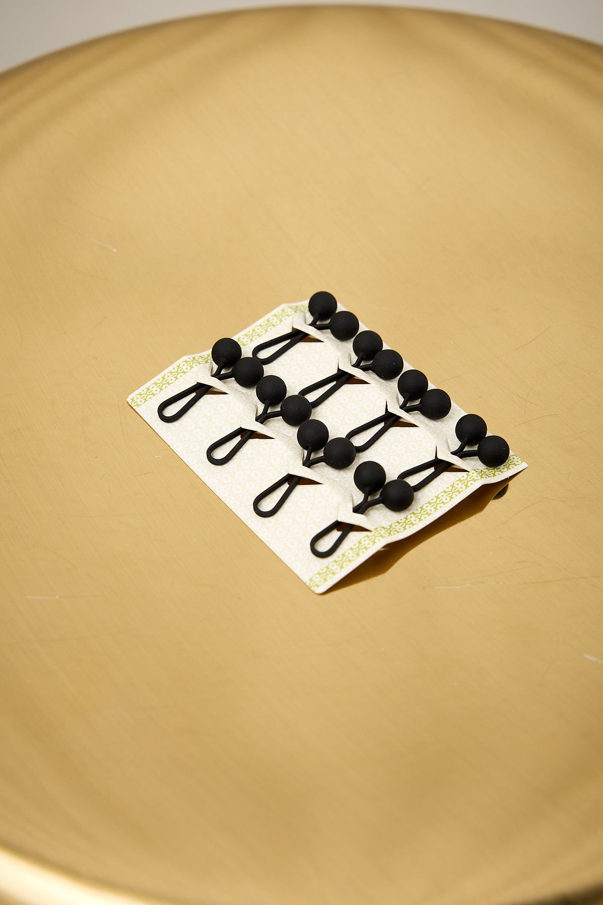Hijab grip pins
