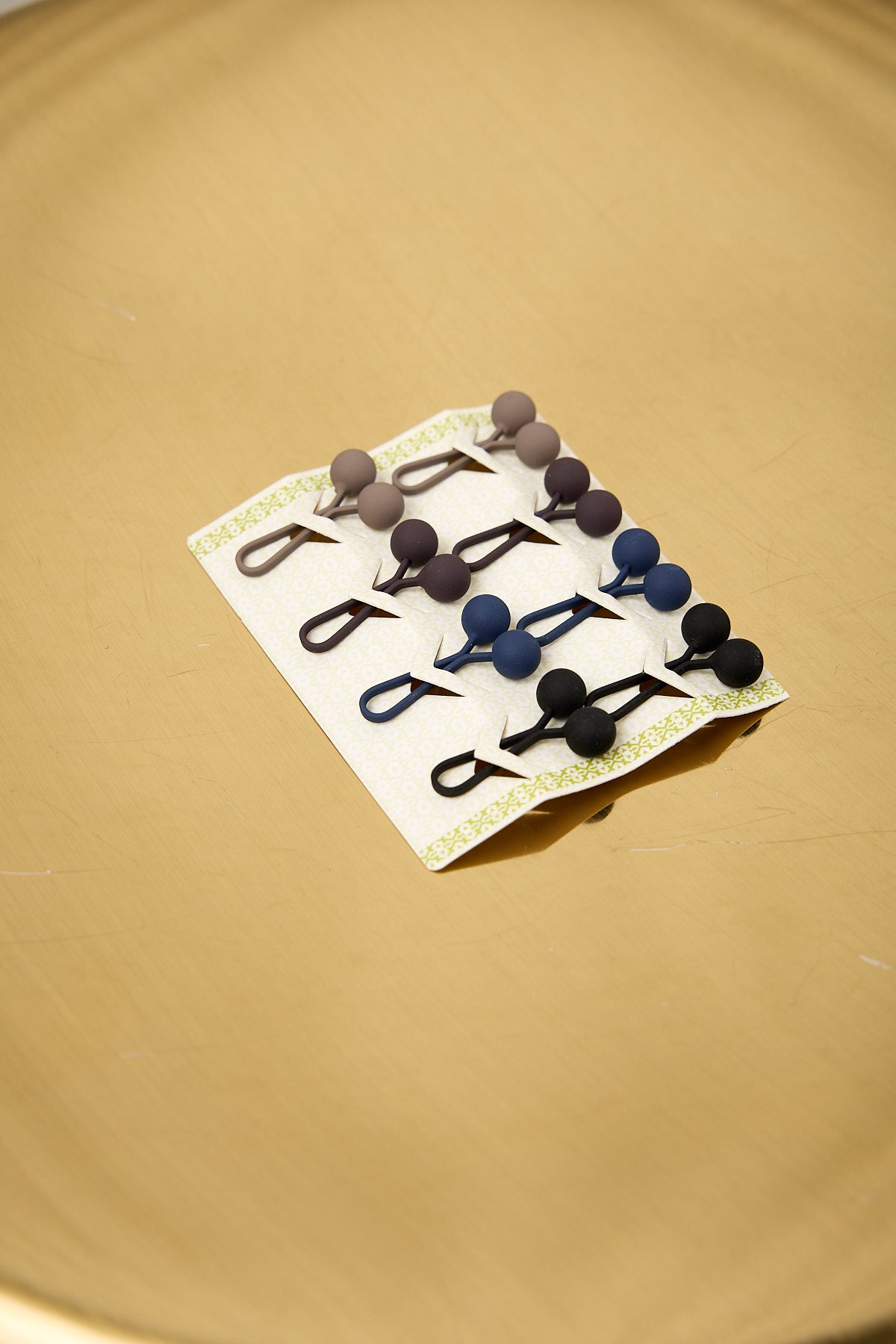 Hijab grip pins