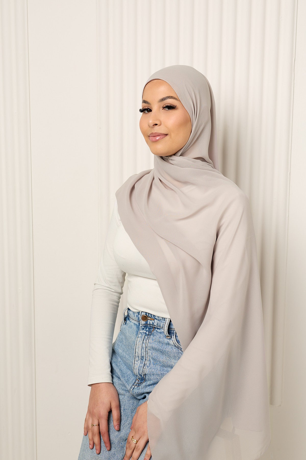 Emirati Chiffon Hijab, featherlight fabric