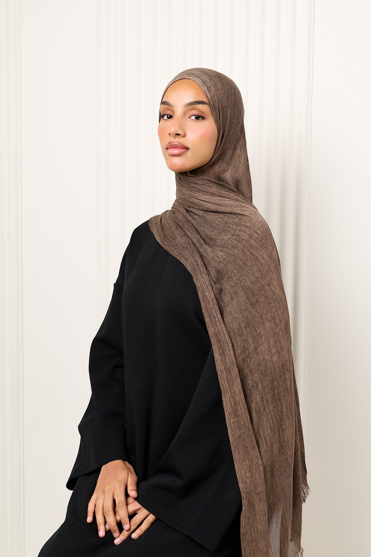 Modal Crinkle Hijab, textured fabric detail
