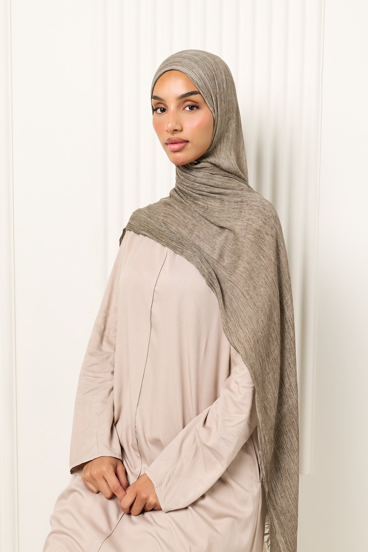 Modal Crinkle Hijab, textured fabric detail