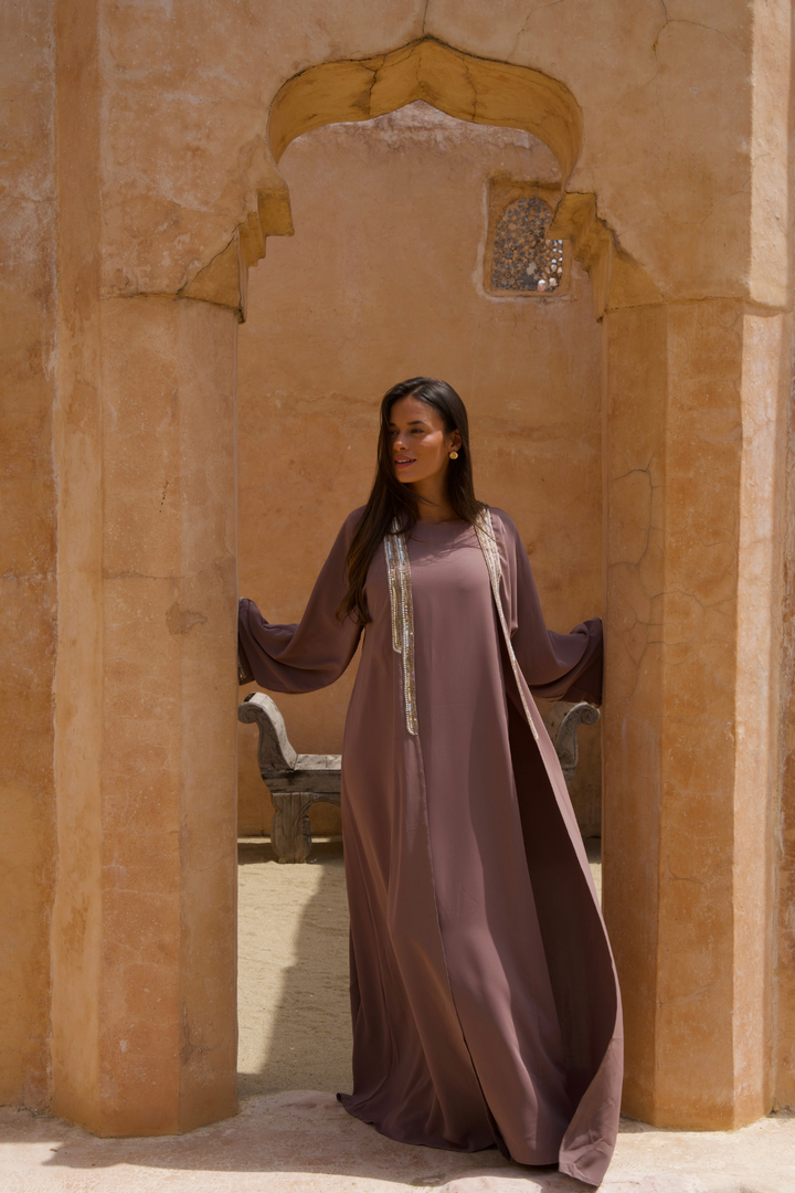Lujain - mocha